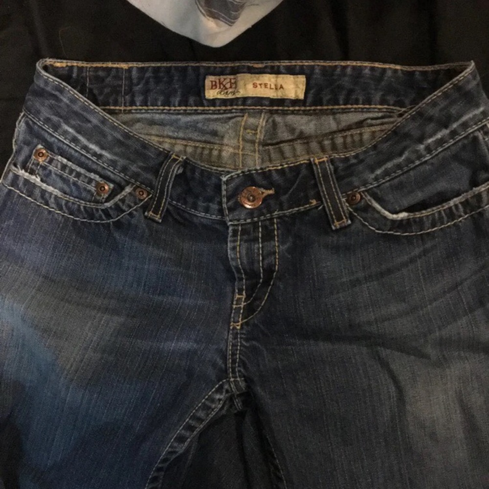 BKE jeans size 27X31.